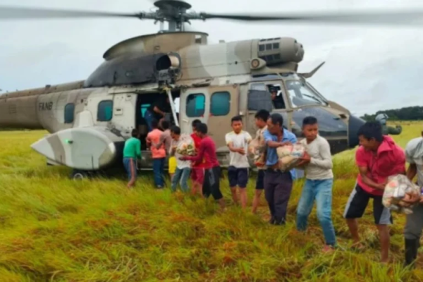 Autoridades entregan 6,5 toneladas de alimentos a comunidades indígenas afectadas por lluvias en Apure