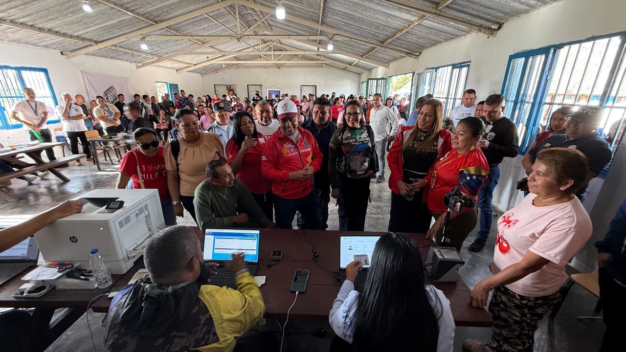 Comunidad indígena Kumarakapay recibió jornada de cedulación y salud