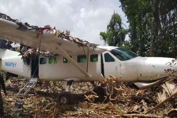 Fanb neutralizó nave utilizada por los narcos