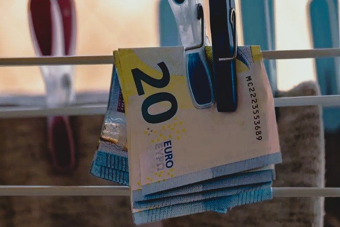 Luis Alberto Pérez González - ¡Entérate! ¡Así puedes blindar tus finanzas ante riesgos laborales! - FOTO