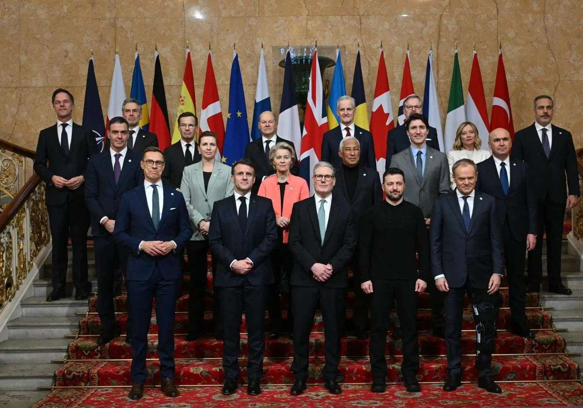 Zelenski viaja a EEUU “bajo las faldas” de presidentes europeos