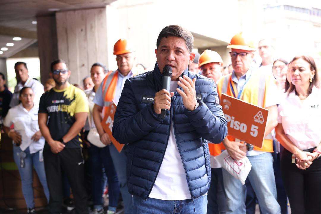 Trabajadoresdel SEN se capacitan en protocolos a seguir en casos de conmoción interna