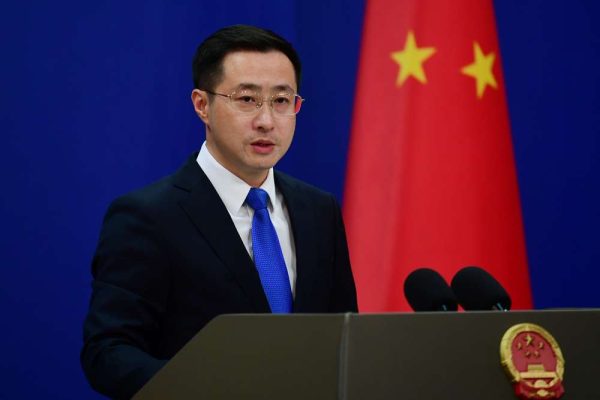 Beijing: las amenazas no son "la manera correcta" de tratar con China
