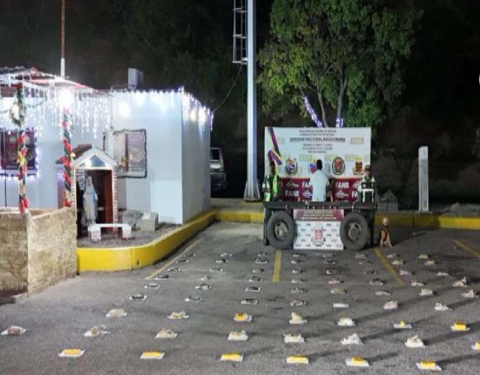 Condenado a 20 años por traficar 20 kilos de droga