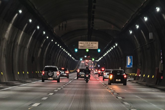 Construcciones Yamaro - Túneles vehiculares; Ingeniería que conecta el futuro - FOTO