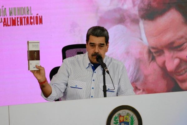 ‘Es la primera vez que ordenan a la CIA derrocar un gobierno’ 'Es la primera vez que ordenan a la CIA derrocar un gobierno'