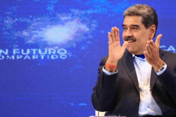 Nicolás Maduro anuncia lanzamiento de nuevo satélite construido por científicos venezolanos