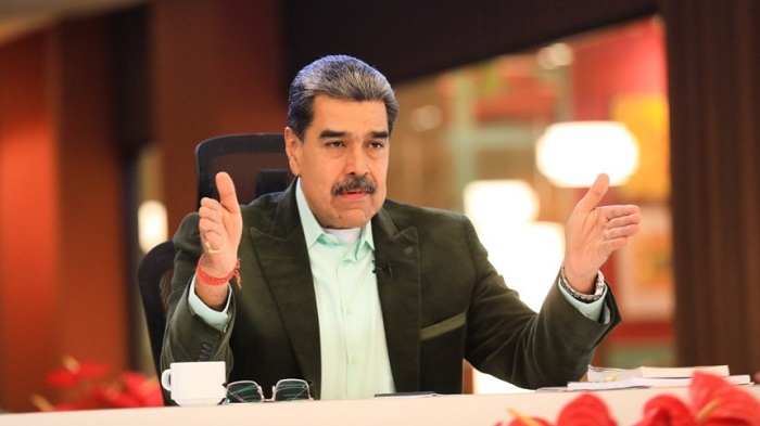 Nicolas Maduro llama a 'una huelga general obrera y campesina' en caso de una agresión de EEUU