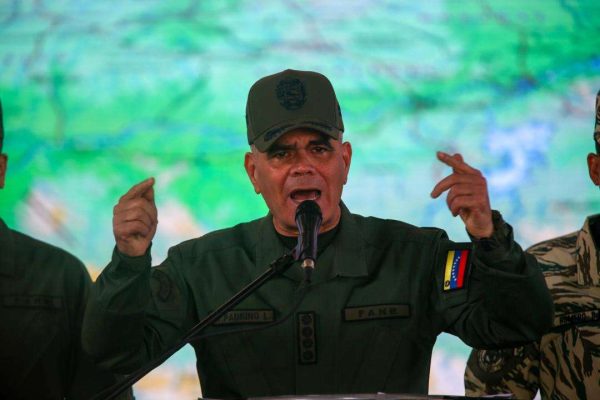 Padrino López: Venezuela no servirá de ruta para el narcotráfico