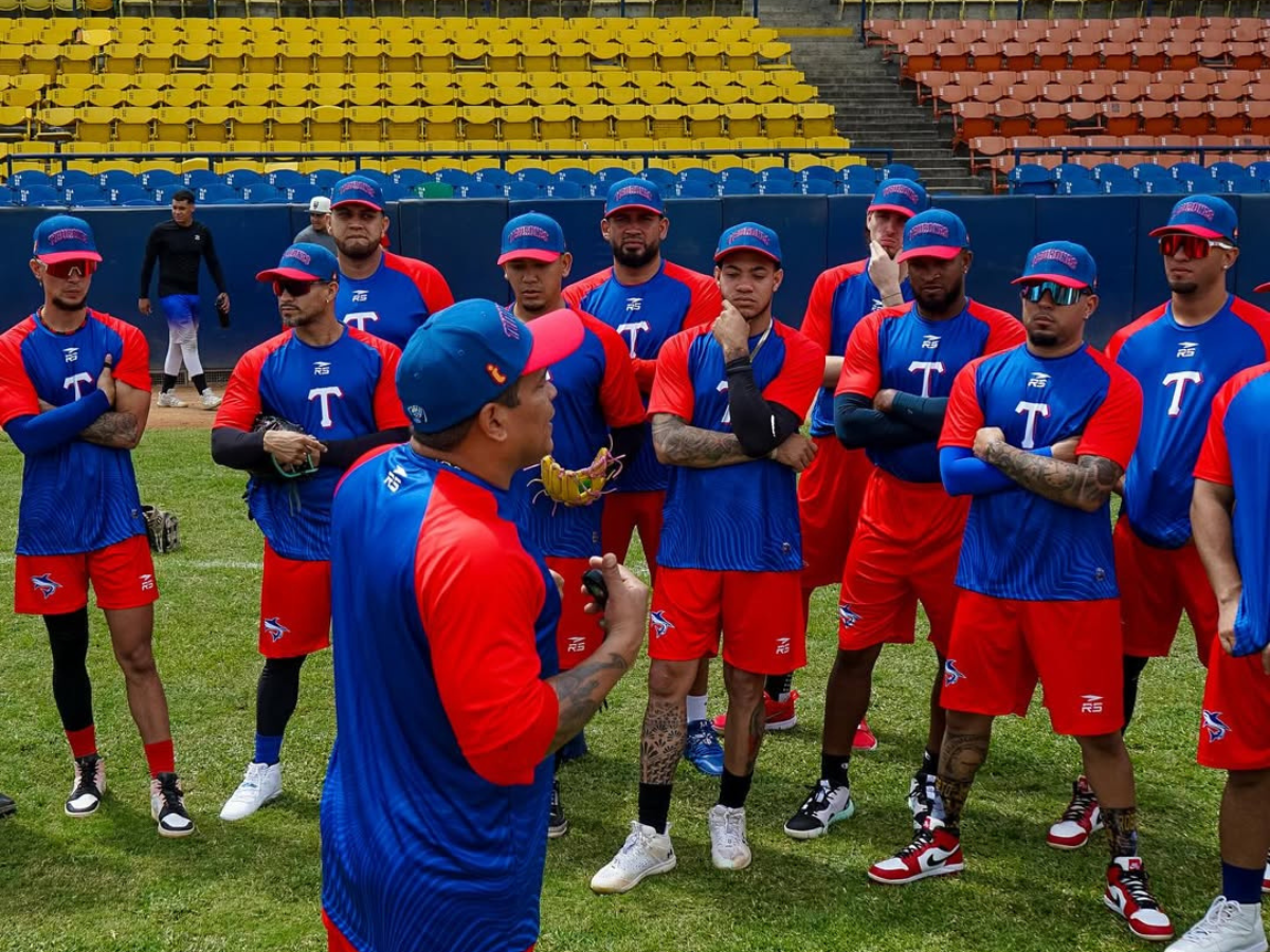 Tiburones inició la pretemporada con 25 peloteros