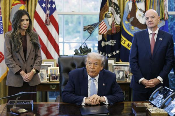 Trump e Infantino