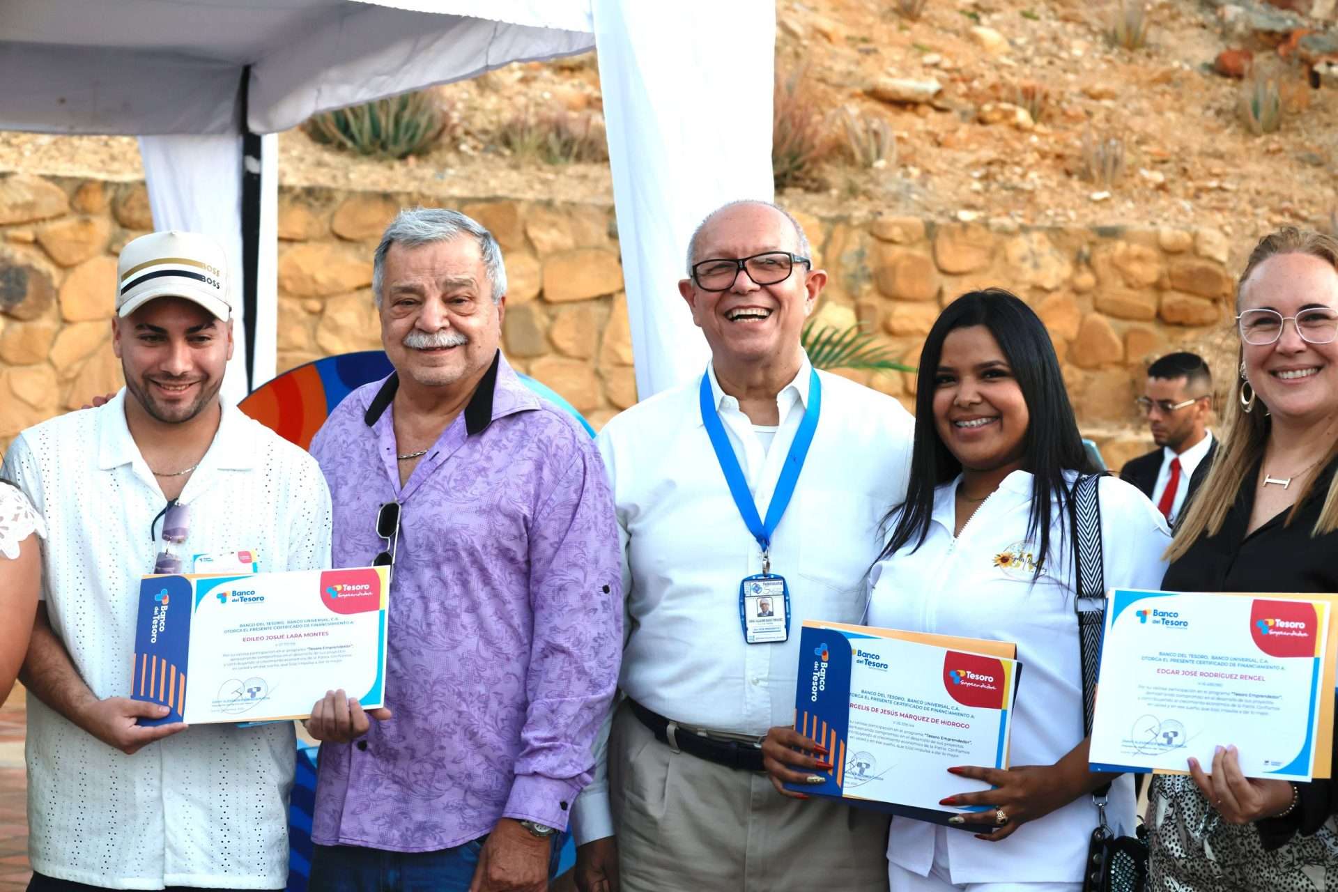 Entregaron créditos a 57 emprendedores de Sucre