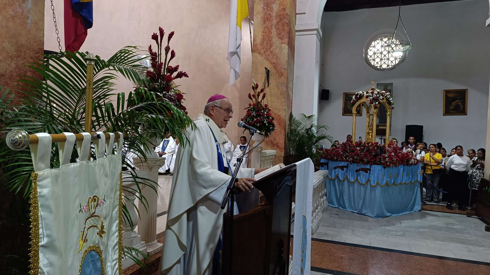 Guarenas celebra 399 años de fe a la Virgen de Copacabana