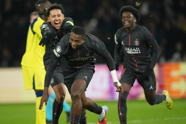 Vitihna y el PSG encabezaron el partido de la jornada