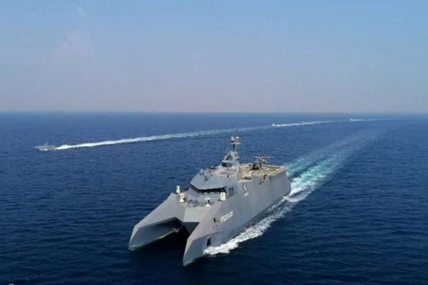 Armada de Irán realiza maniobras en el golfo Pérsico