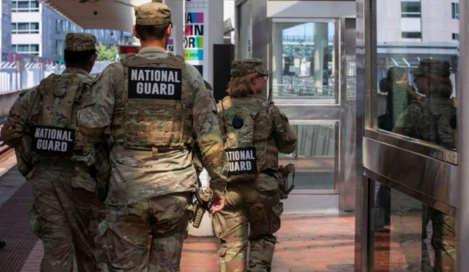 Corte Suprema de EEUU rechaza despliegue militar en Chicago