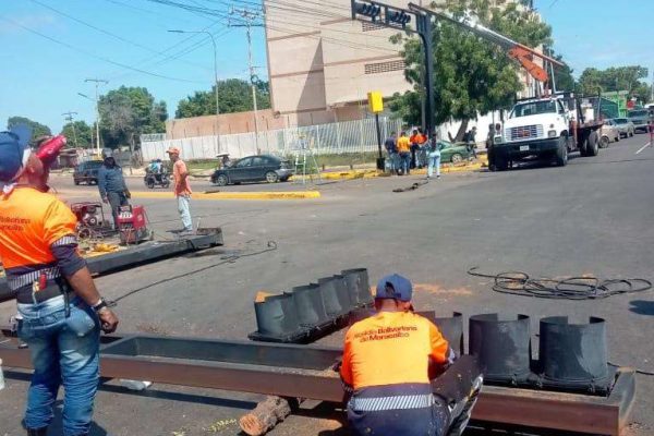Maracaibo recupera red de semáforos y alumbrado de sus corredores viales