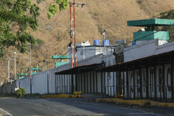 Difunden lista preliminar de los presos políticos excarcelados en Tocorón