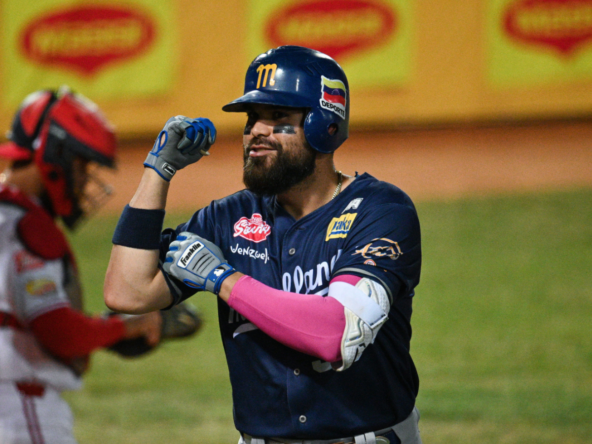 Renato y Tucupita ponen a Magallanes con un pie en la final
