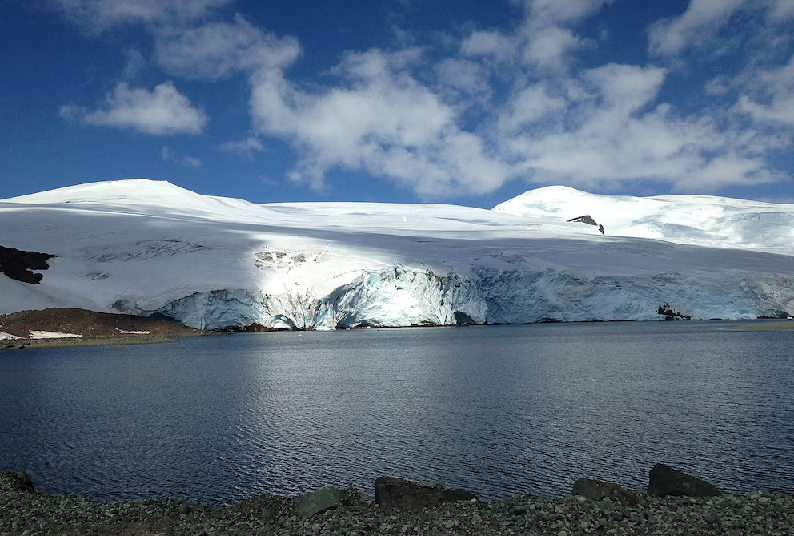 Cómo el deshielo de la Antártida reduce la capacidad del océano para mitigar el cambio climático