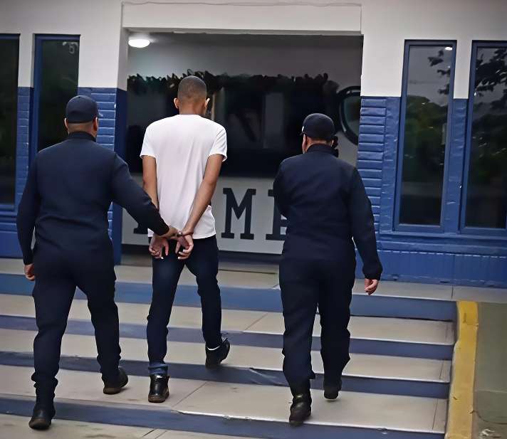 Privado de libertad por abusar a dos hijastras