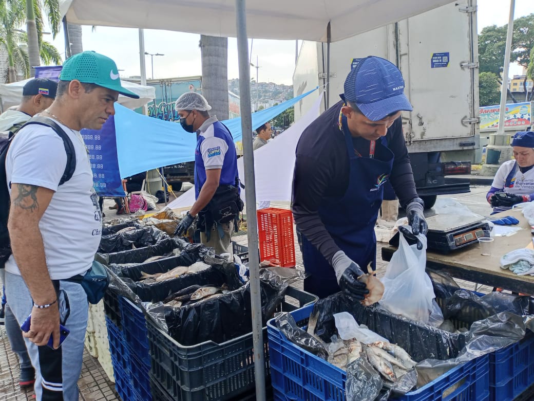 Feria del Pescado y Festival de Dulcería Criolla se desarrollan en Caracas