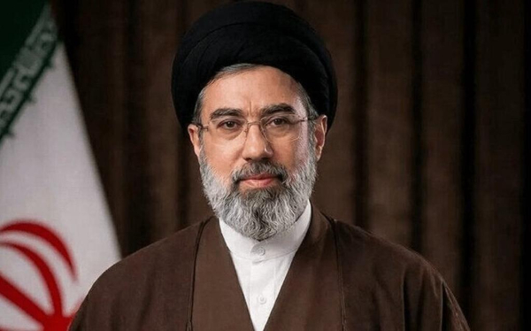 Precios del petróleo se disparan mientras Irán nombra a un nuevo líder supremo