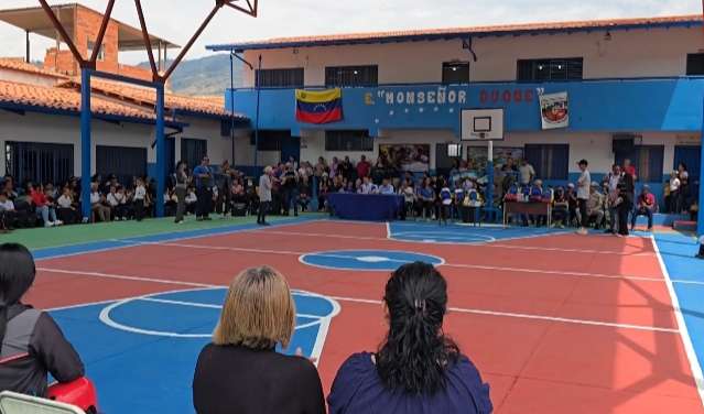 Rehabilitada la Unidad Educativa Monseñor Duque del estado Mérida