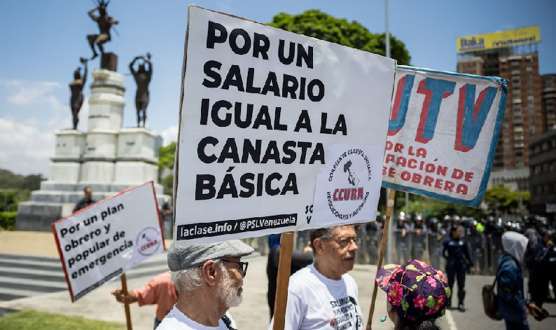 Salario mínimo Constitucional se ubica en los 645 dólares