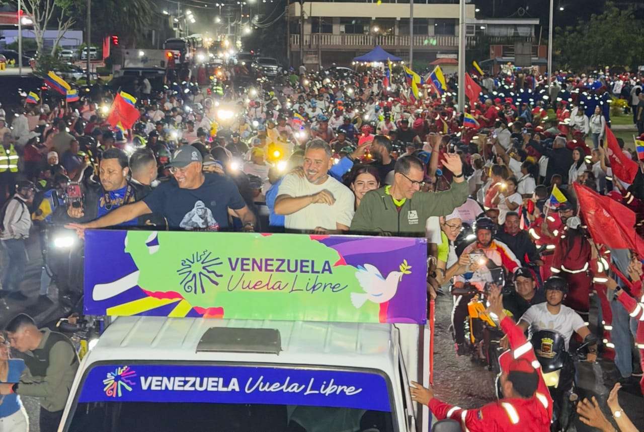 Anzoatiguenses unidos por una Venezuela libre, sin sanciones y en paz