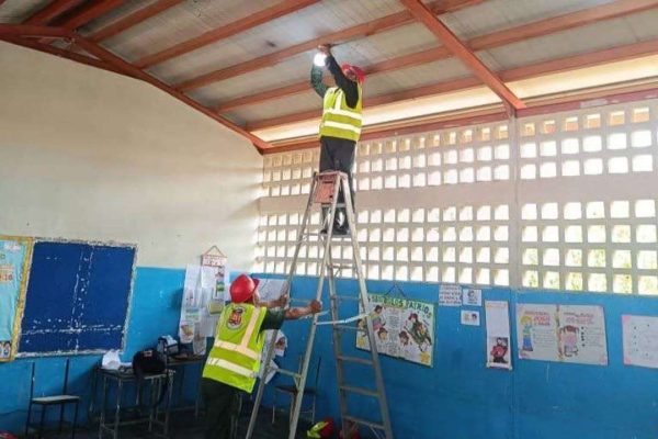 Avanza rehabilitación integral de la escuela Carmen Consoño en Caracas