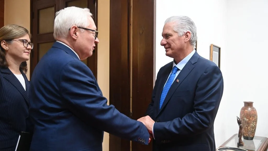 Cuba y Rusia estrechan cooperación frente al incremento de presión de EEUU