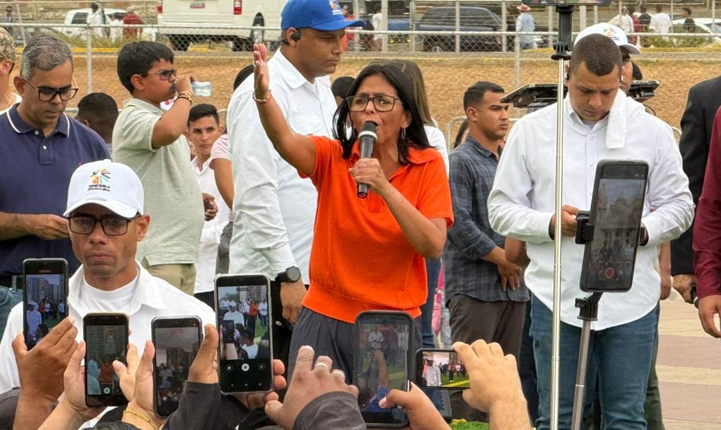 Delcy Rodríguez activa peregrinación anti-sanciones en Zulia y anuncia tecnología extranjera para abordar crisis eléctrica