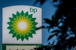 Delcy Rodríguez firma memorándum de entendimiento con British Petroleum BP
