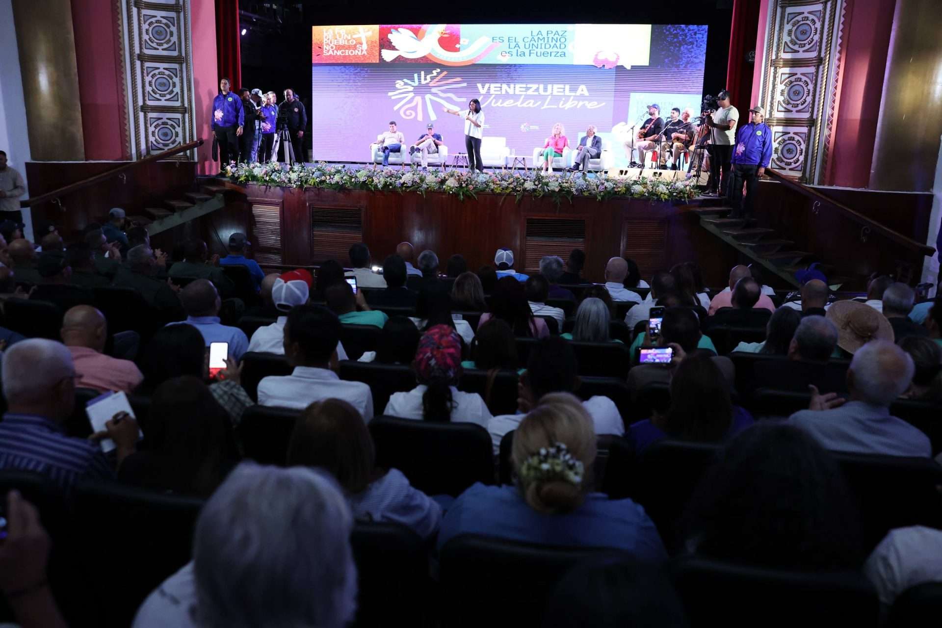 Delcy Rodríguez: "no hay sanción que pueda con la esperanza"