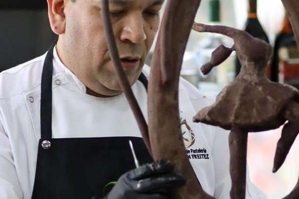Distinguen a Emerson Freitez como el Mejor Pastelero de las Américas