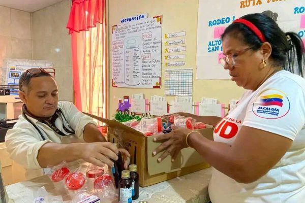 Distribuyen 2.550 insumos médicos en consultorios de Ocumare del Tuy
