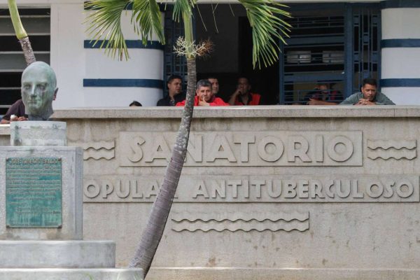 Dos centros en Caracas tratan la tuberculosis