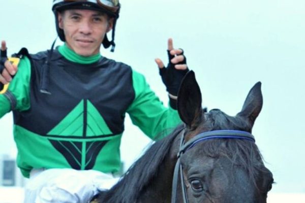 Emisael Jaramillo se corona en el Hipodromo de Santa Anita
