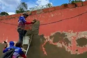 En Caucagüita renuevan fachadas de 80 casas