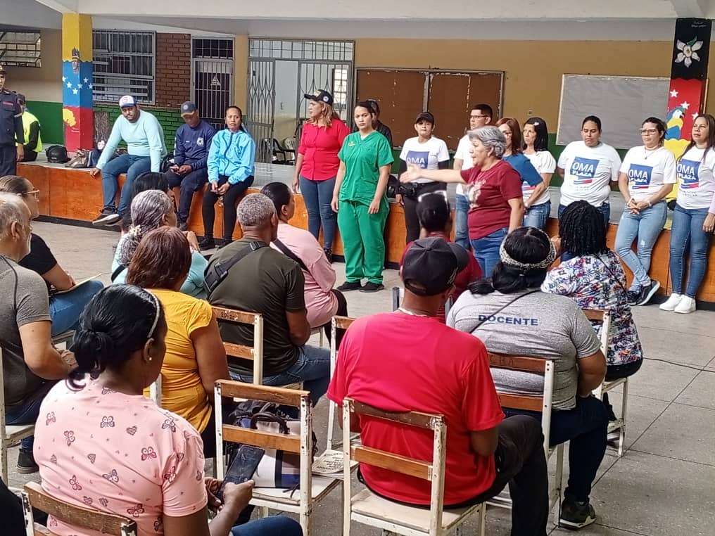 En Guarenas desarrollan programa "Conéctate más con tus hijos"