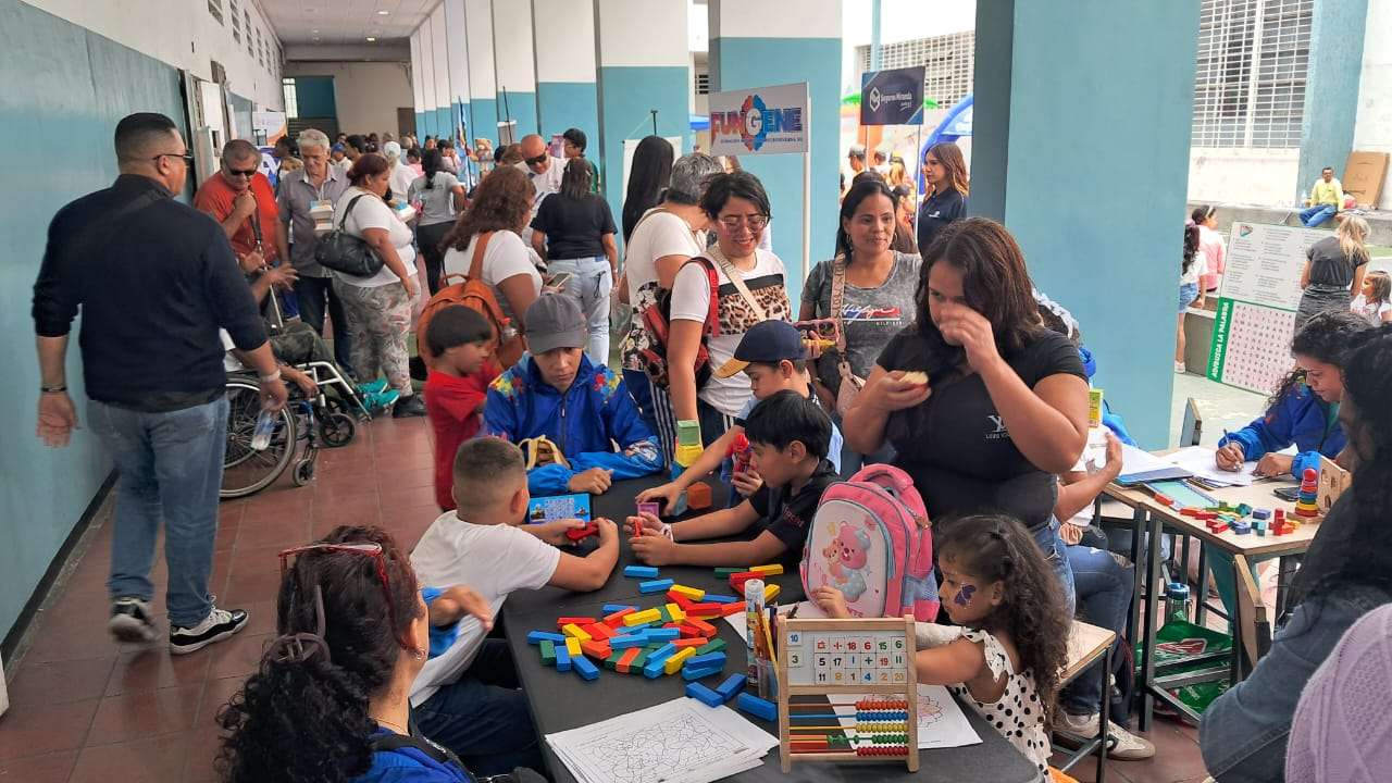En el Complejo Fermín Toro hablaron de autismo