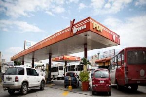 Estaciones expenderán los dos tipos de gasolina