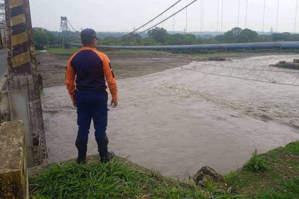 Fuertes lluvias provocan crecida de ríos en Guanare, Biscucuy y Chabasquén
