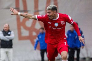 Gleiker Mendoza hizo historia en el fútbol de Ucrania