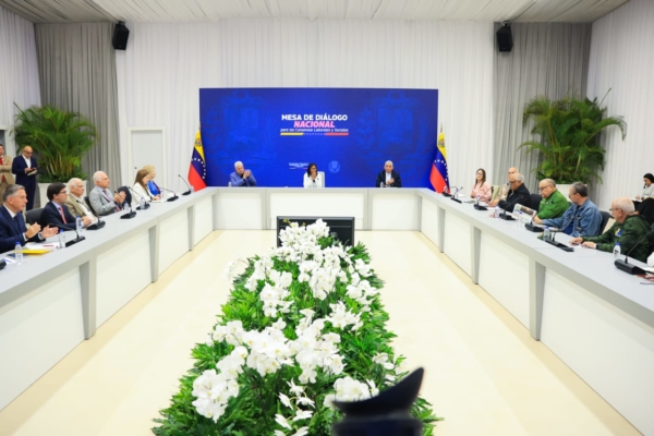Instalada Mesa de Diálogo Nacional para los Consensos Laborales y Sociales