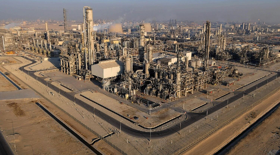 Irán atacó el mayor complejo petroquímico del mundo situado en Arabia Saudí desafiando a Donald Trump