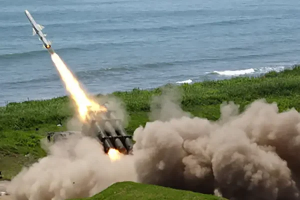 Japón venderá armas letales y entra en peligrosa carrera contra China