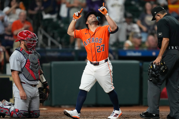José Altuve es el octavo criollo con dos mil juegos