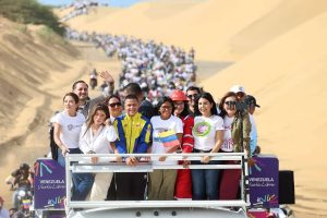 La Peregrinación pasó por Los Médanos, La Vela y Centro Histórico de Coro